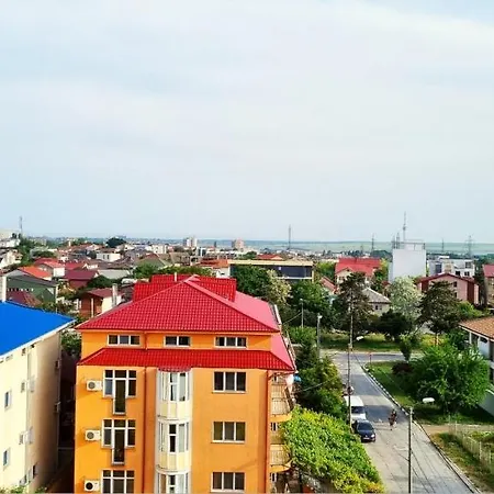 Blue Sky מלון 3*