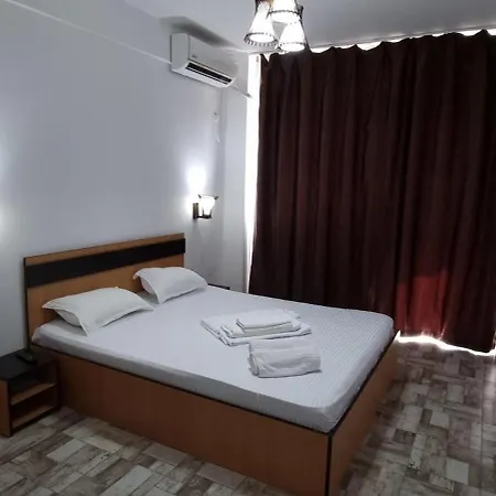 מלון Blue Sky 3*